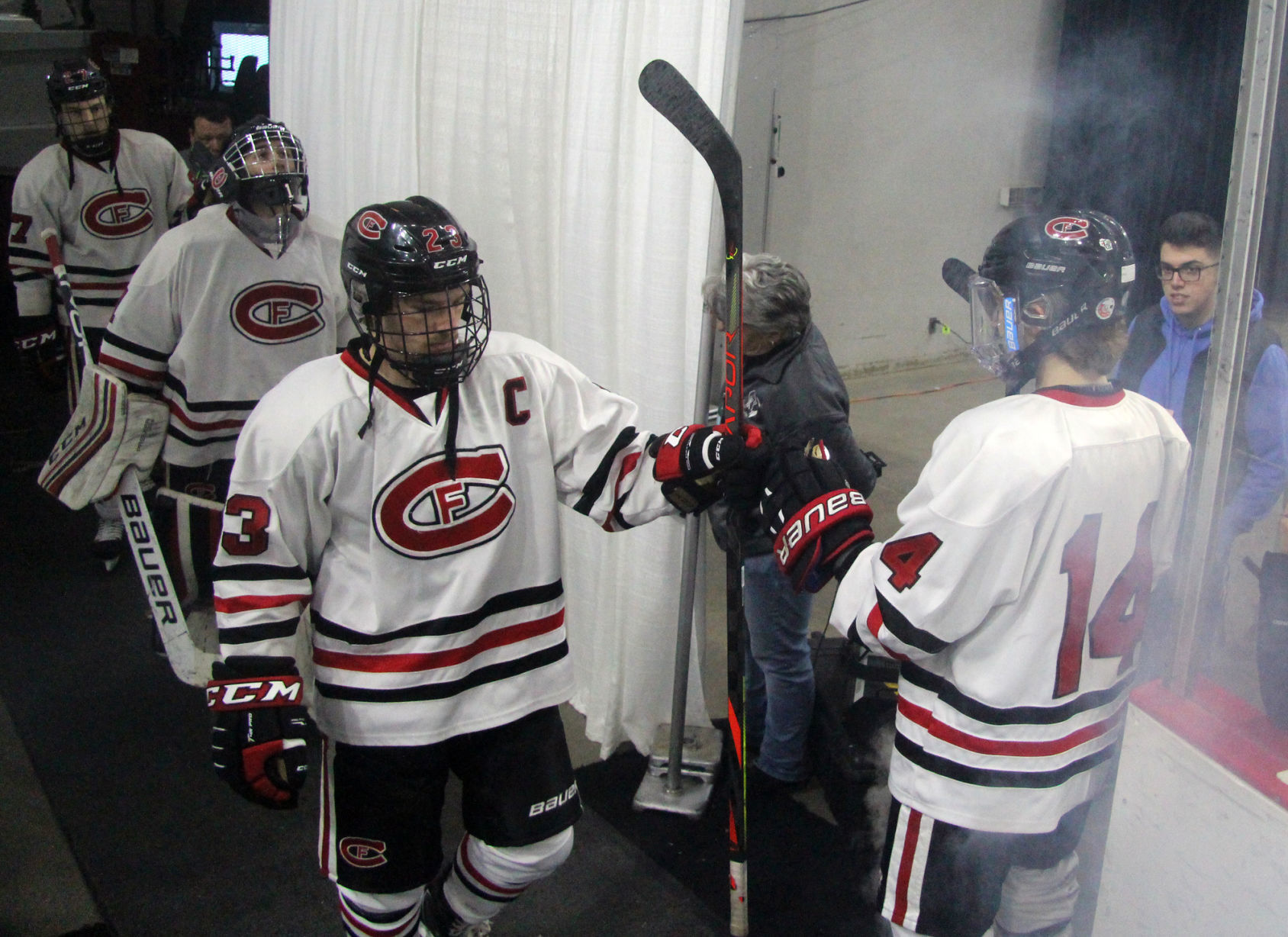 Chi-Hi boys hockey vs Verona at Division 1 state semifinals 3-6-20